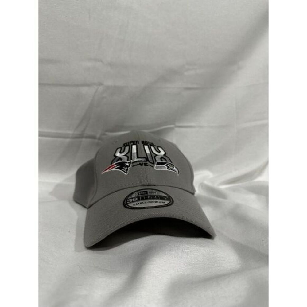 2015 Super Bowl XLIX Patriots Seahawks Hat Small/Medium New Era 39 Thirty NWT